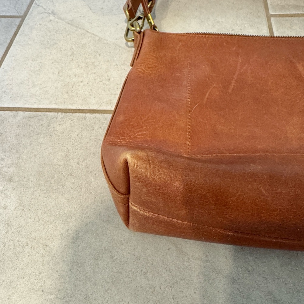 Madewell Transport Leather Crossbody Bag - Picture 4 of 5